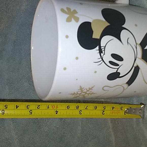 Large 25oz MINNIE MOUSE "WINTER MAGIC" MUG - Picture 5 of 7
